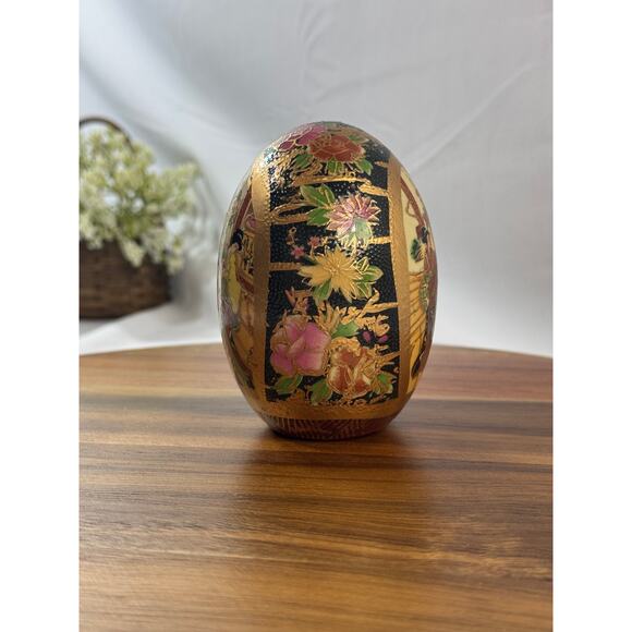 Vintage Hand-Painted Satsuma Egg | Gold Gilt Japanese Porcelain | Geisha Design - Picture 2 of 8